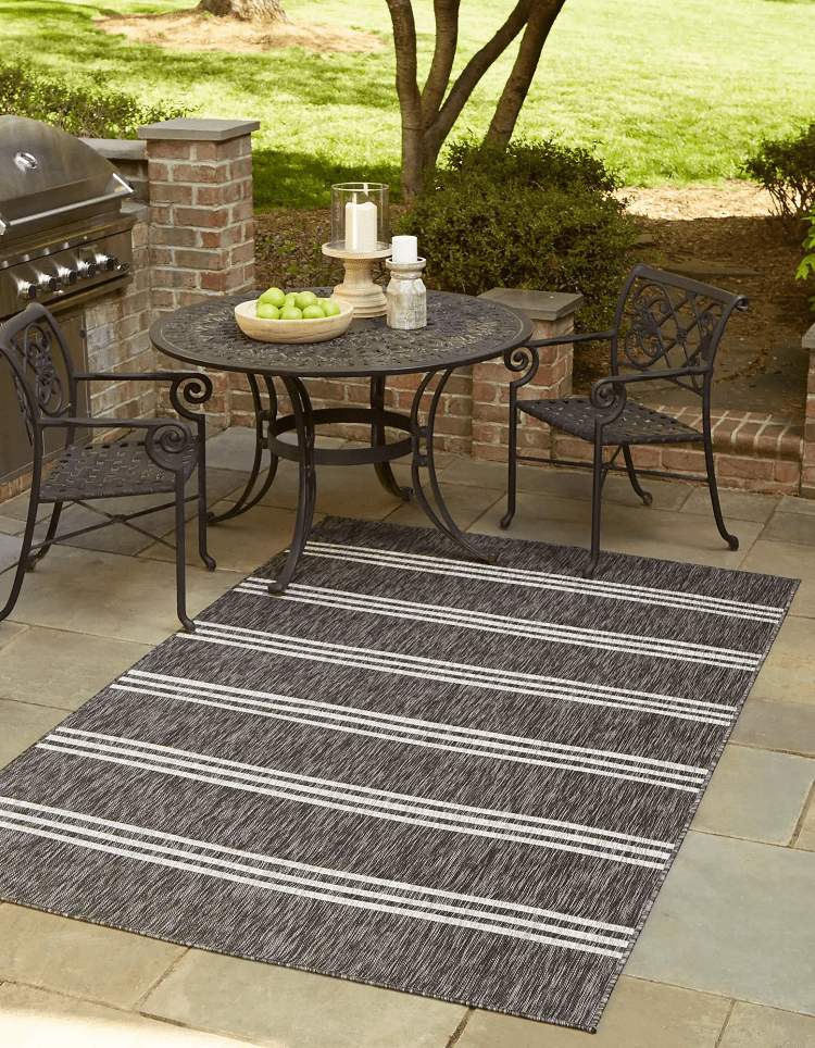 Classic Charcoal Porch Rug