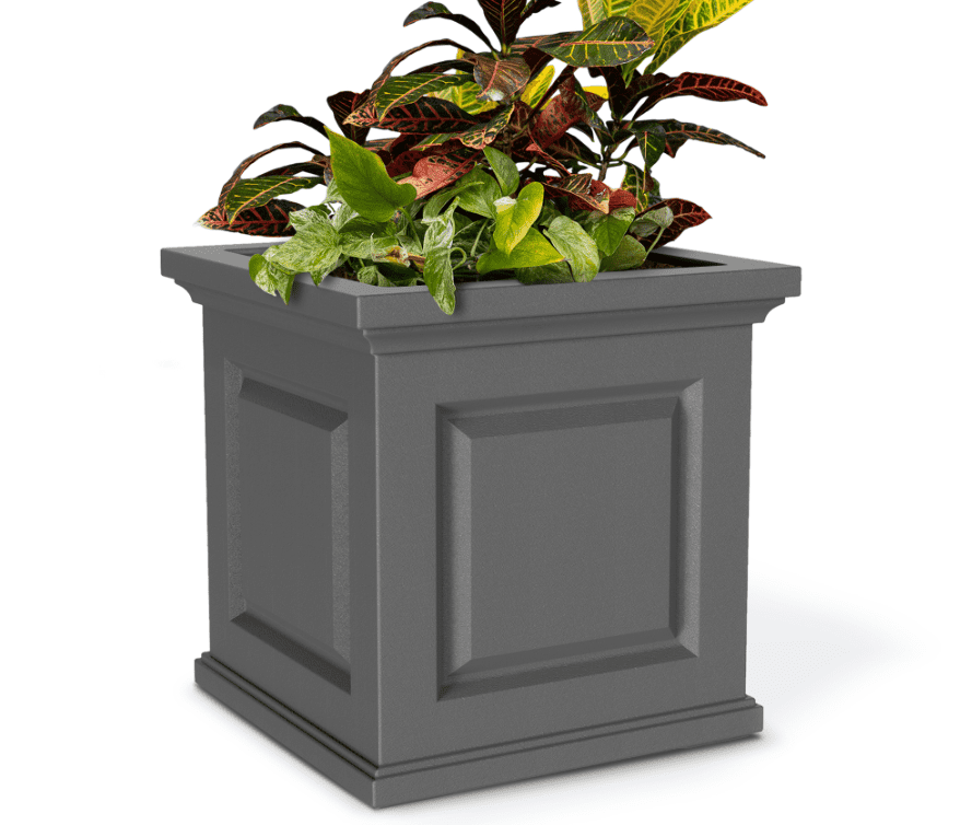 Mayne Nantucket Traditional Planter